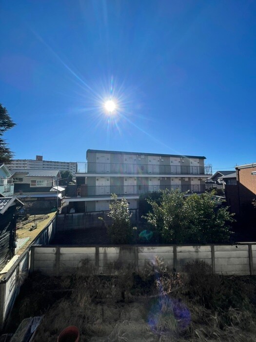 物件内観写真18　(室内からの展望)