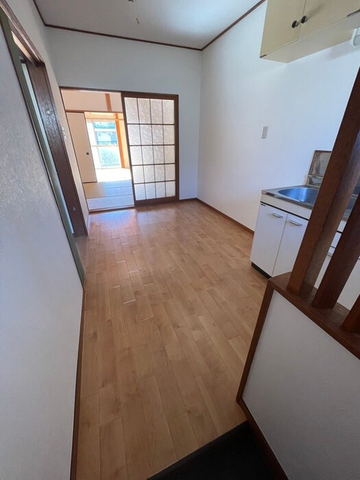 物件内観写真20　(廊下)