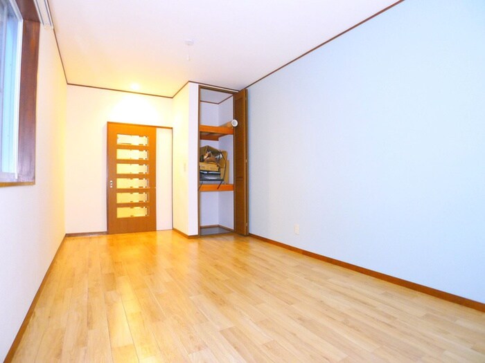 物件内観写真18　(居室)