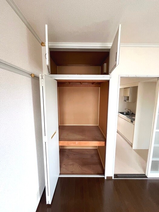 物件内観写真16　(収納)