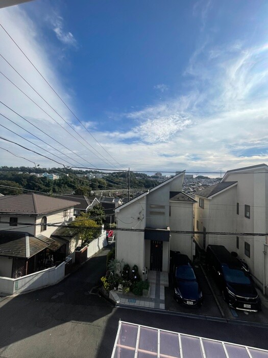 物件内観写真21　(室内からの展望)