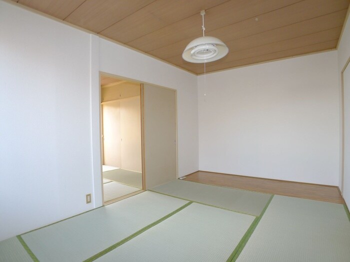 物件内観写真10　(居室)