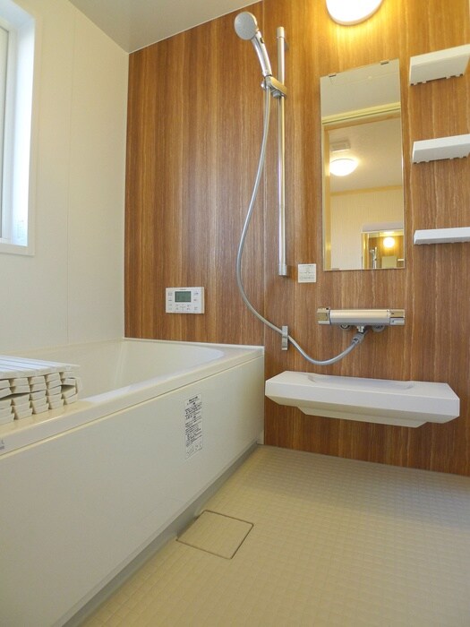 物件内観写真9　(バス／シャワールーム等)