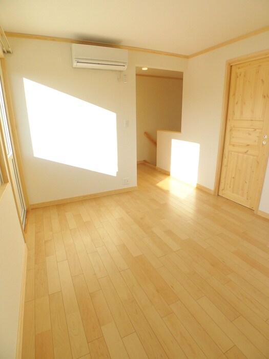 物件内観写真14　(居室)