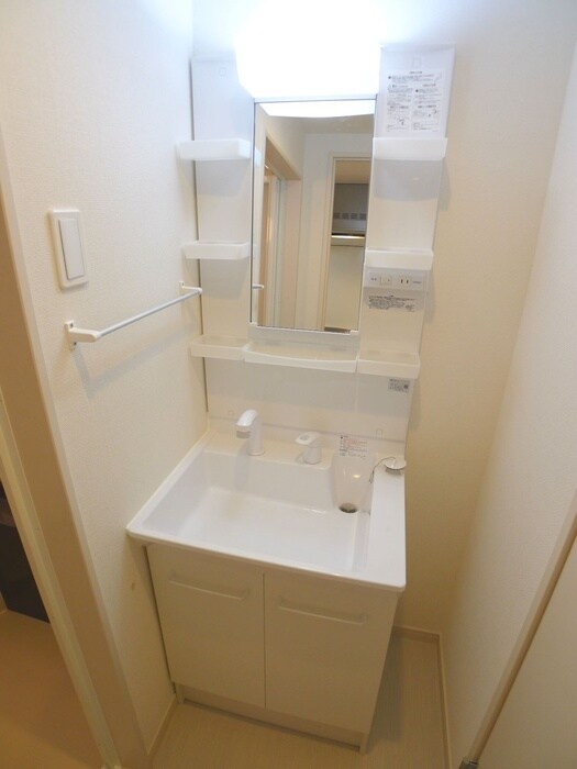 物件内観写真13　(洗面)