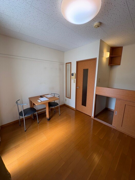 物件内観写真9　(居室)