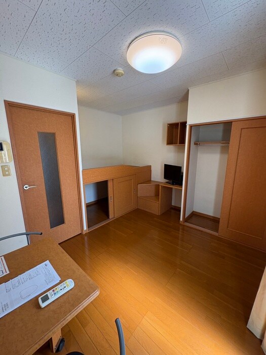 物件内観写真10　(居室)