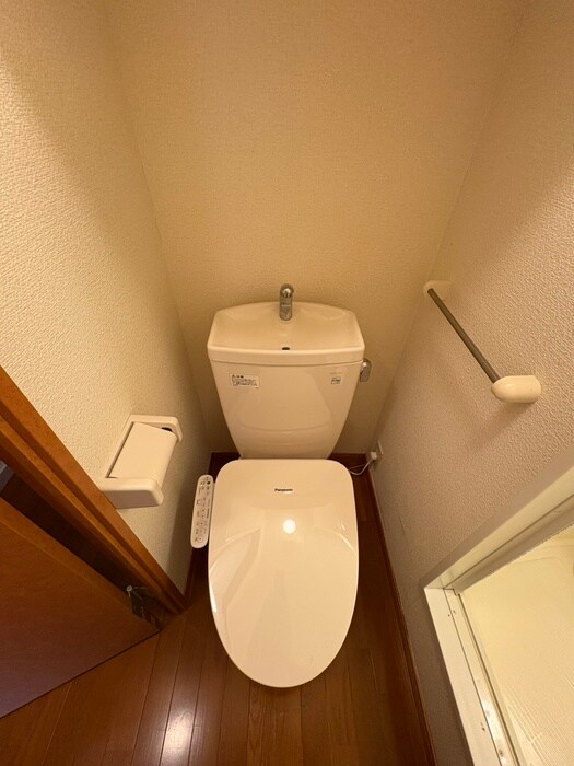 物件内観写真16　(トイレ)