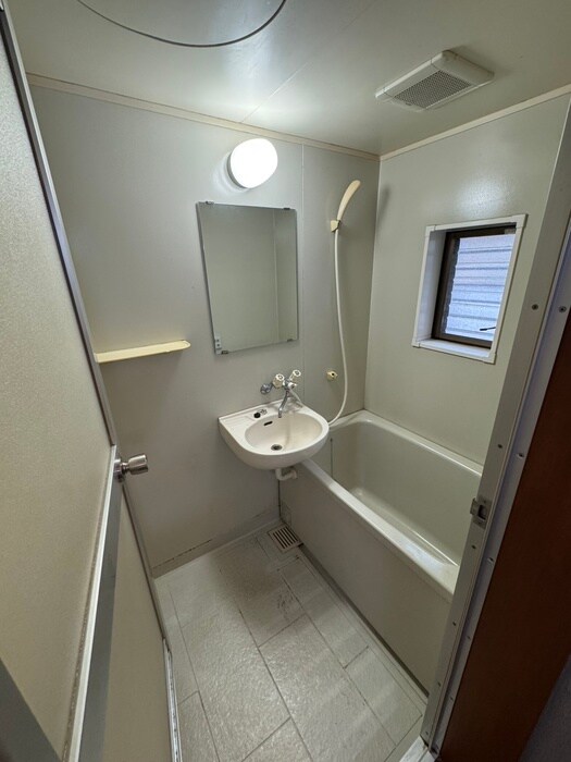 物件内観写真9　(バス／シャワールーム等)