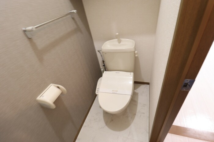 物件内観写真11　(トイレ)