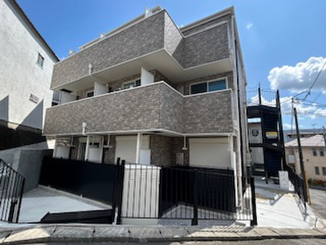 物件外観写真1　(外観写真)