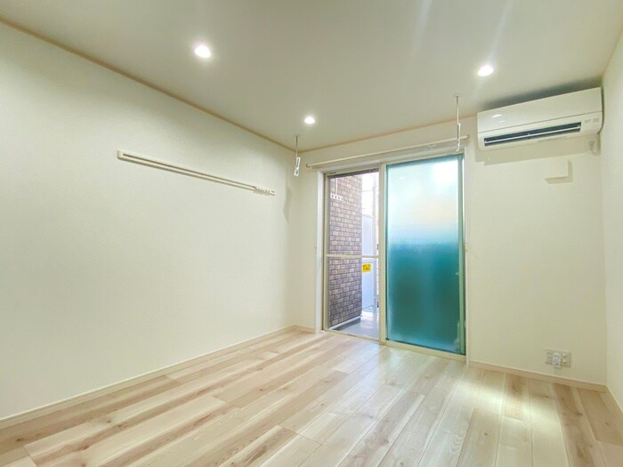 物件内観写真9　(居室)