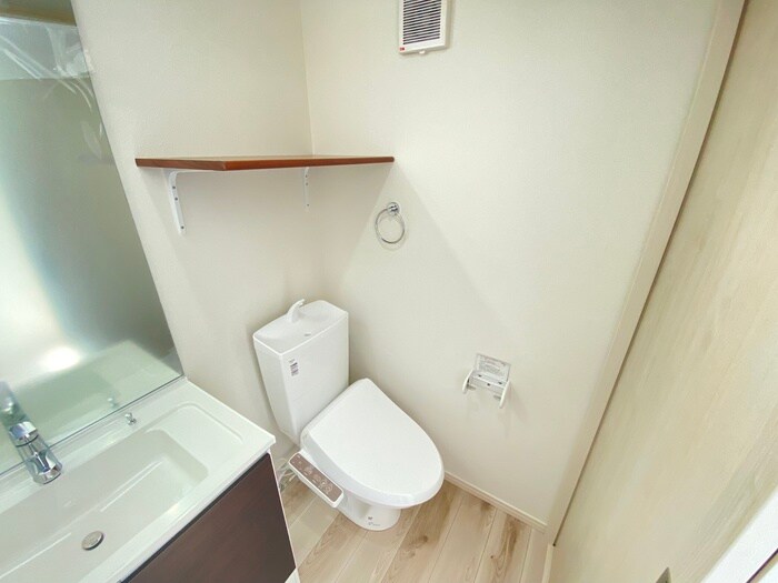 物件内観写真13　(トイレ)