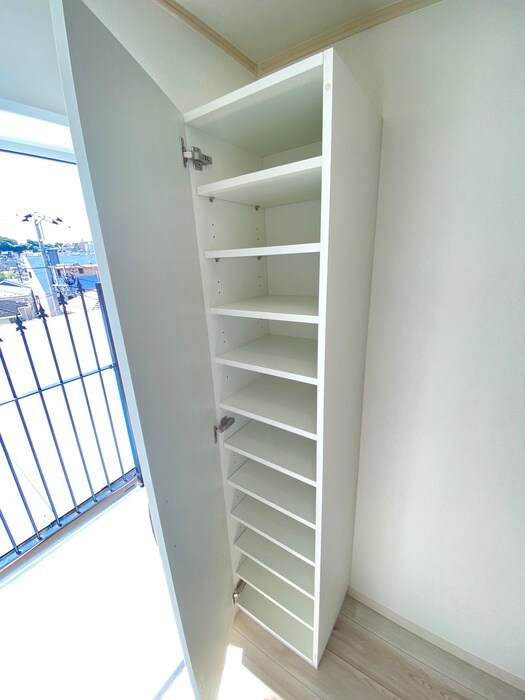 物件内観写真17　(靴箱)