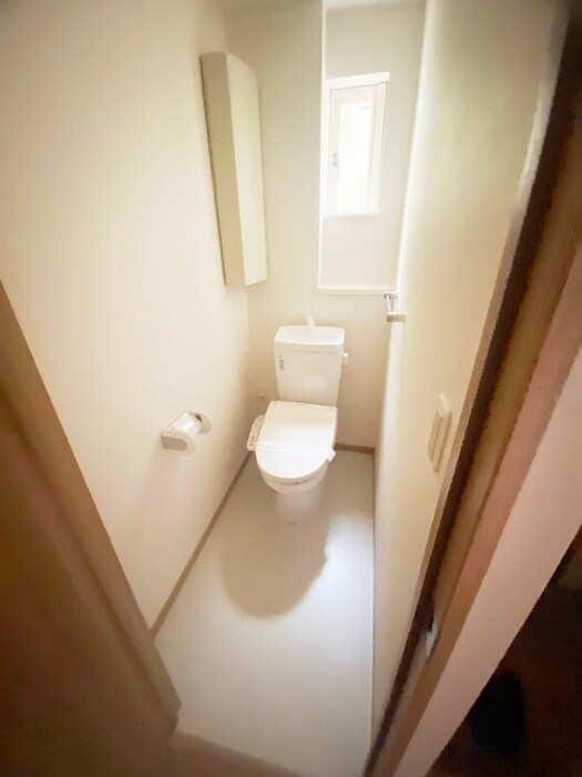 物件内観写真15　(トイレ)