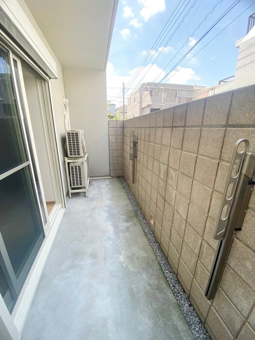 物件内観写真16　(室内からの展望)