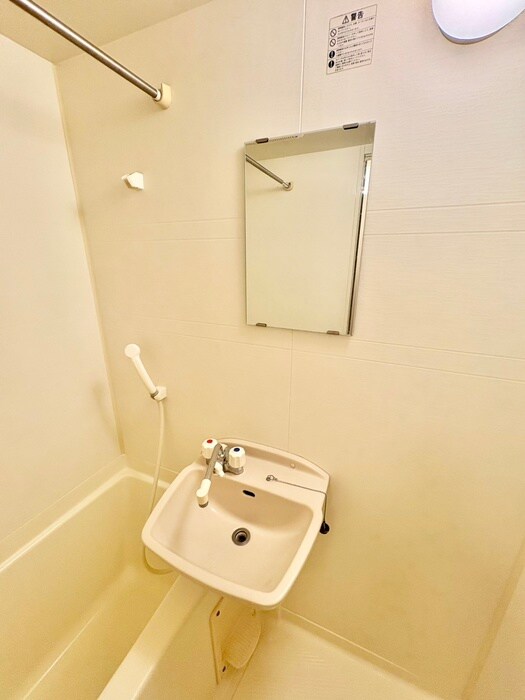 物件内観写真16　(洗面)