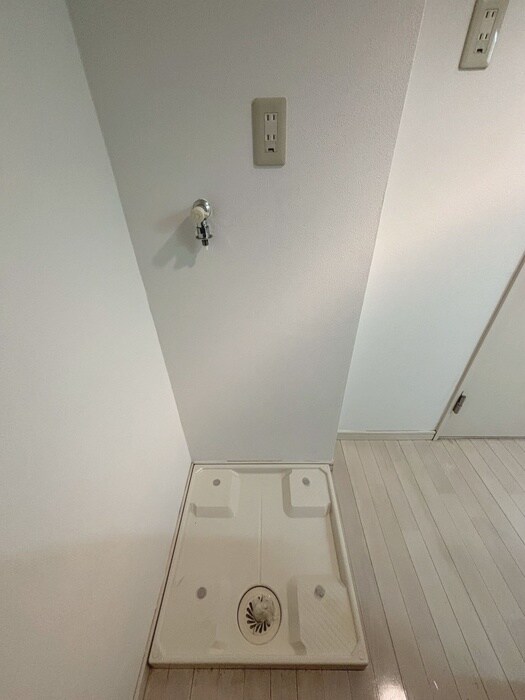 物件内観写真11　(洗濯機置場)