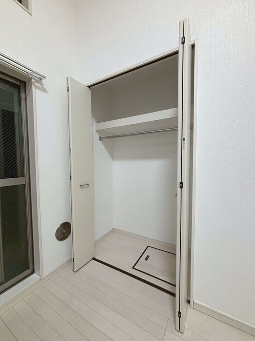 物件内観写真15　(収納)