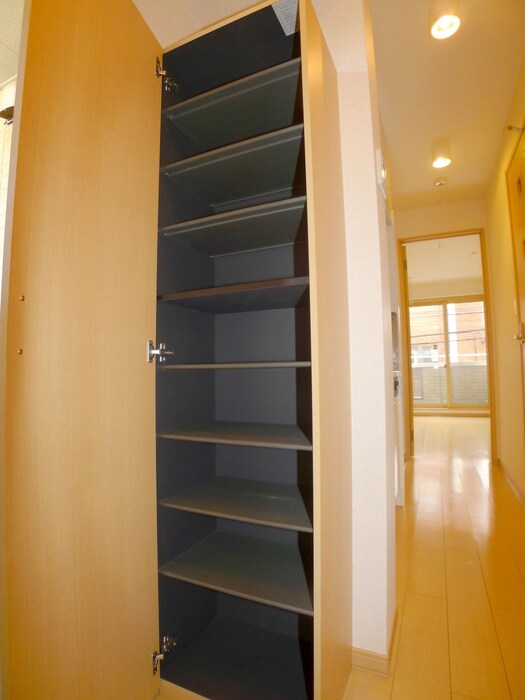 物件内観写真16　(靴箱)