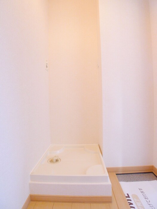 物件内観写真19　(洗濯機置場)