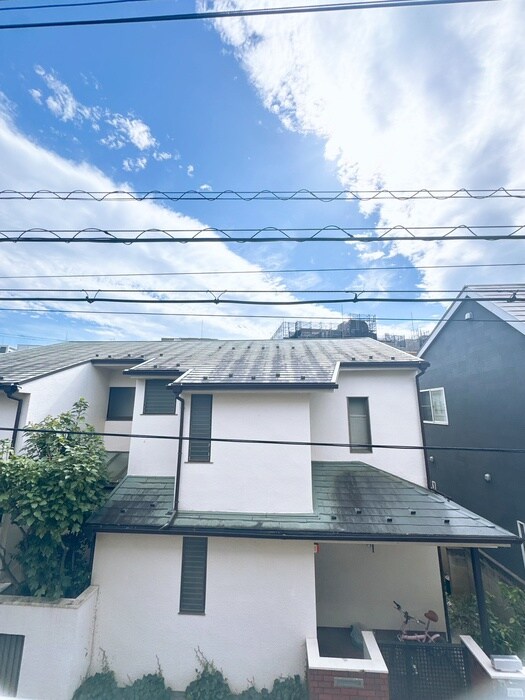 物件内観写真11　(室内からの展望)