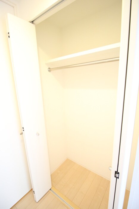 物件内観写真10　(収納)