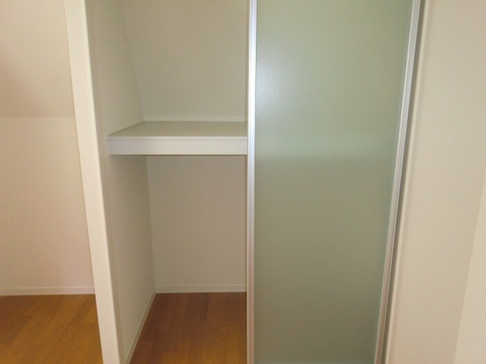物件内観写真15　(収納)