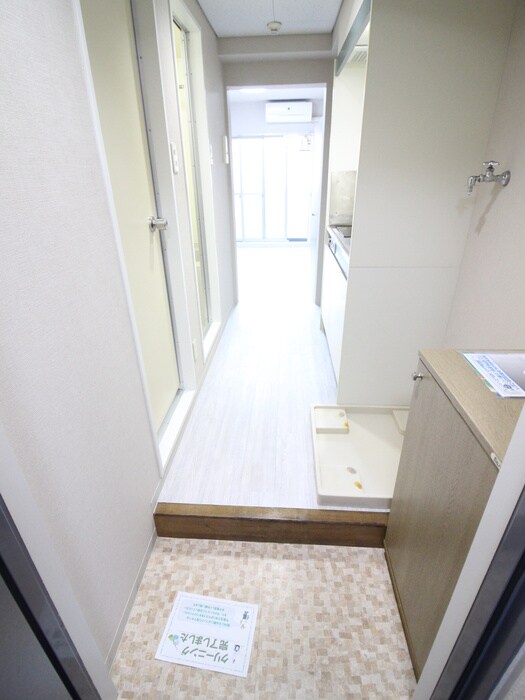 物件内観写真7　(玄関)