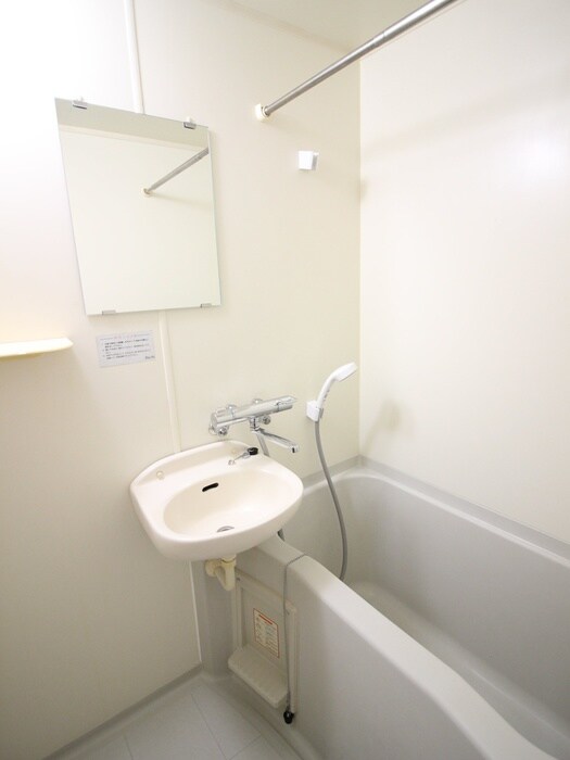 物件内観写真8　(バス／シャワールーム等)