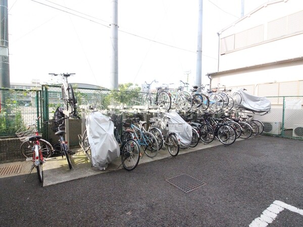 駐輪場