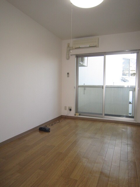 物件内観写真11　(居室)