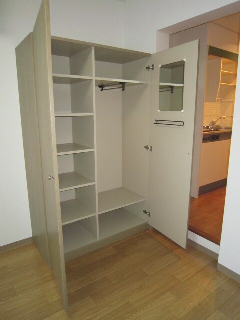 物件内観写真15　(収納)