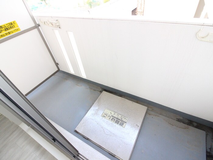 物件内観写真17　(玄関)