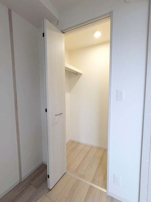 物件内観写真8　(収納)