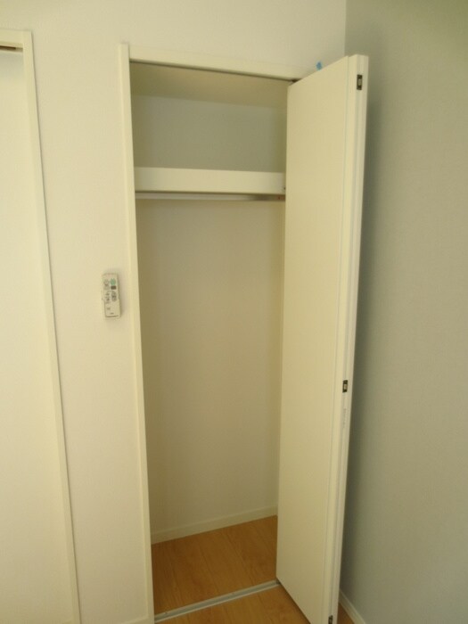物件内観写真13　(収納)