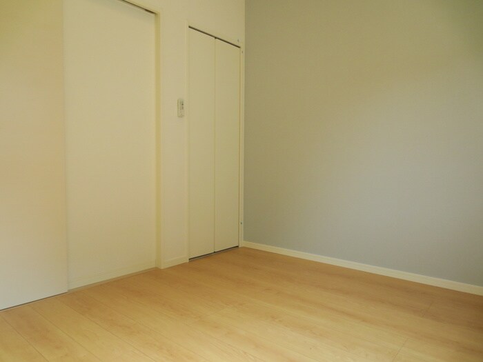 物件内観写真18　(居室)