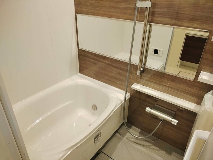 グラナーデ谷原のバス