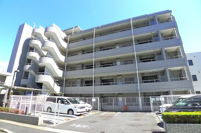 物件外観写真6　(駐車場)