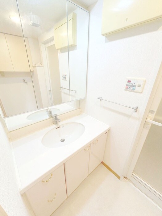 物件内観写真16　(洗面)