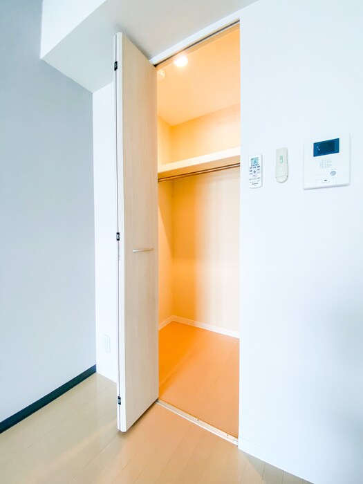 物件内観写真12　(収納)