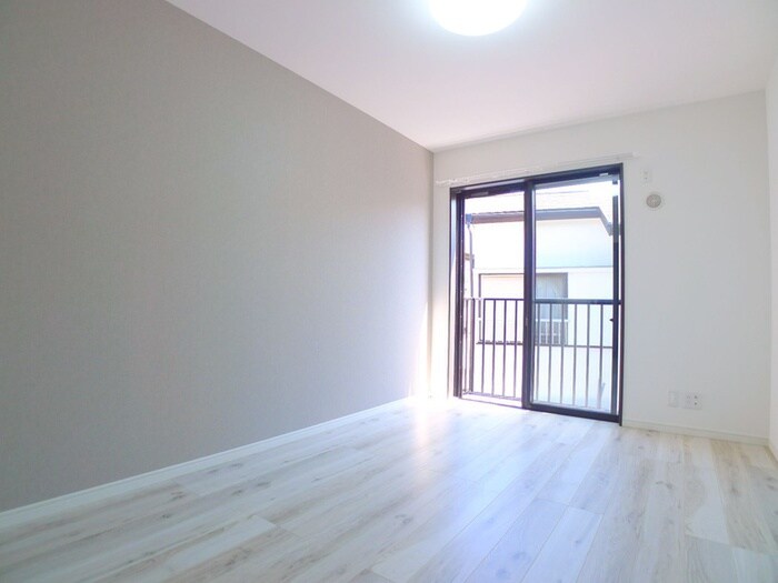 物件内観写真8　(居室)