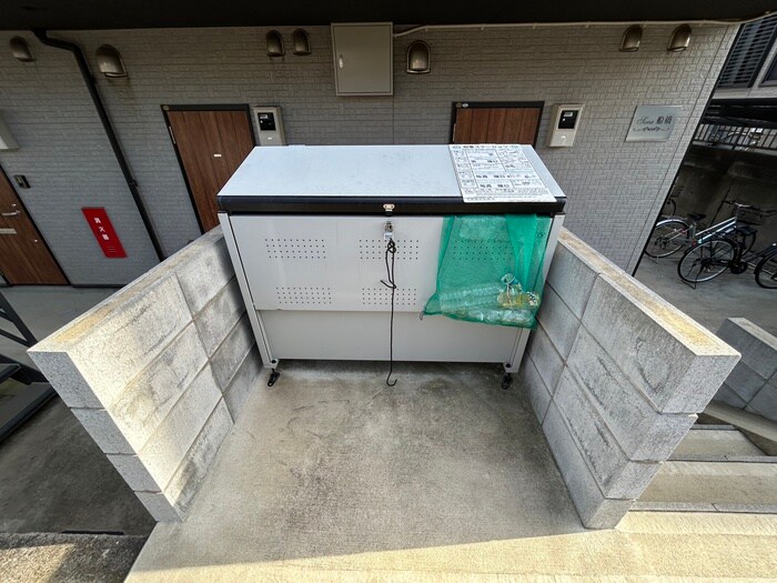 物件外観写真6　(建物設備)