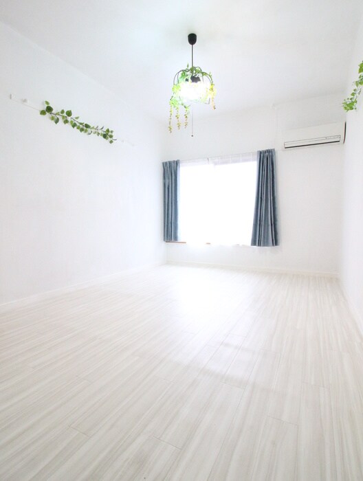 物件内観写真15　(居室)