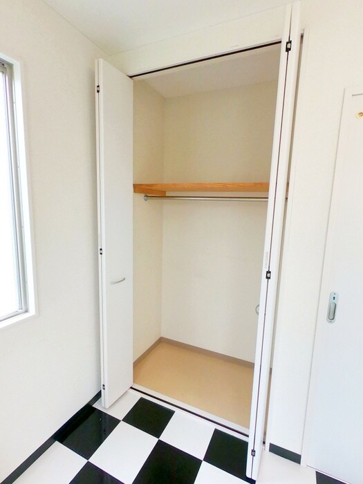 物件内観写真9　(収納)