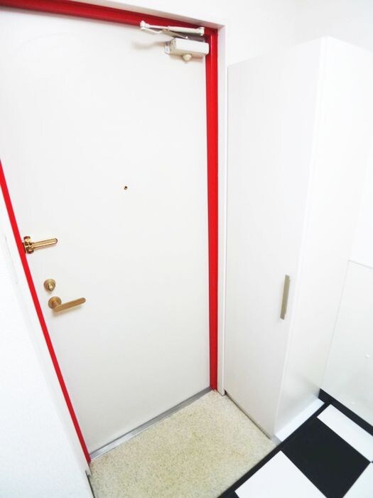 物件内観写真17　(玄関)