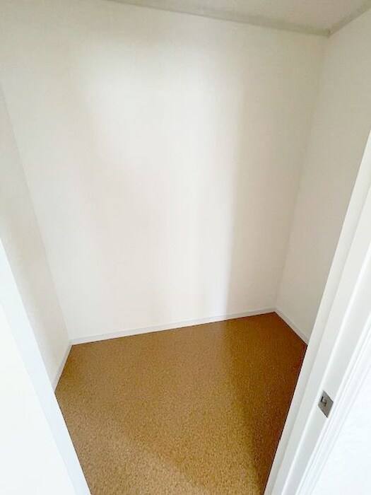 物件内観写真9　(収納)