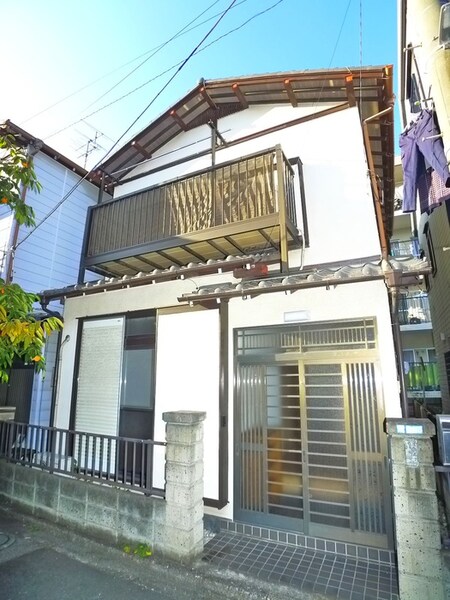 欠真間1丁目貸家外観写真