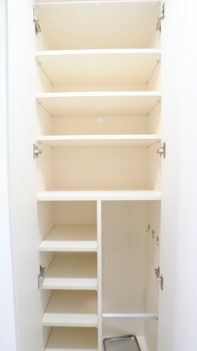 物件内観写真9　(靴箱)