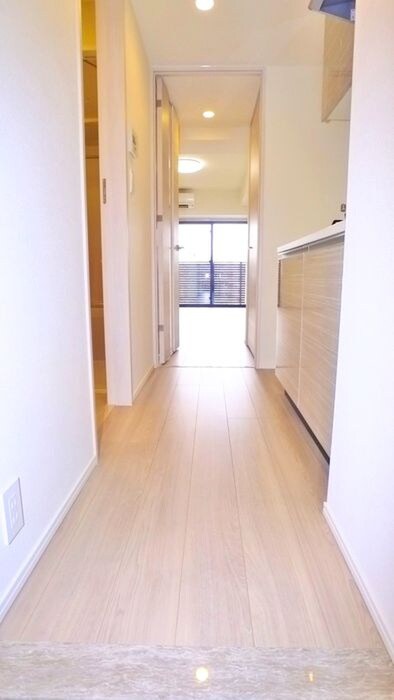 物件内観写真18　(廊下)